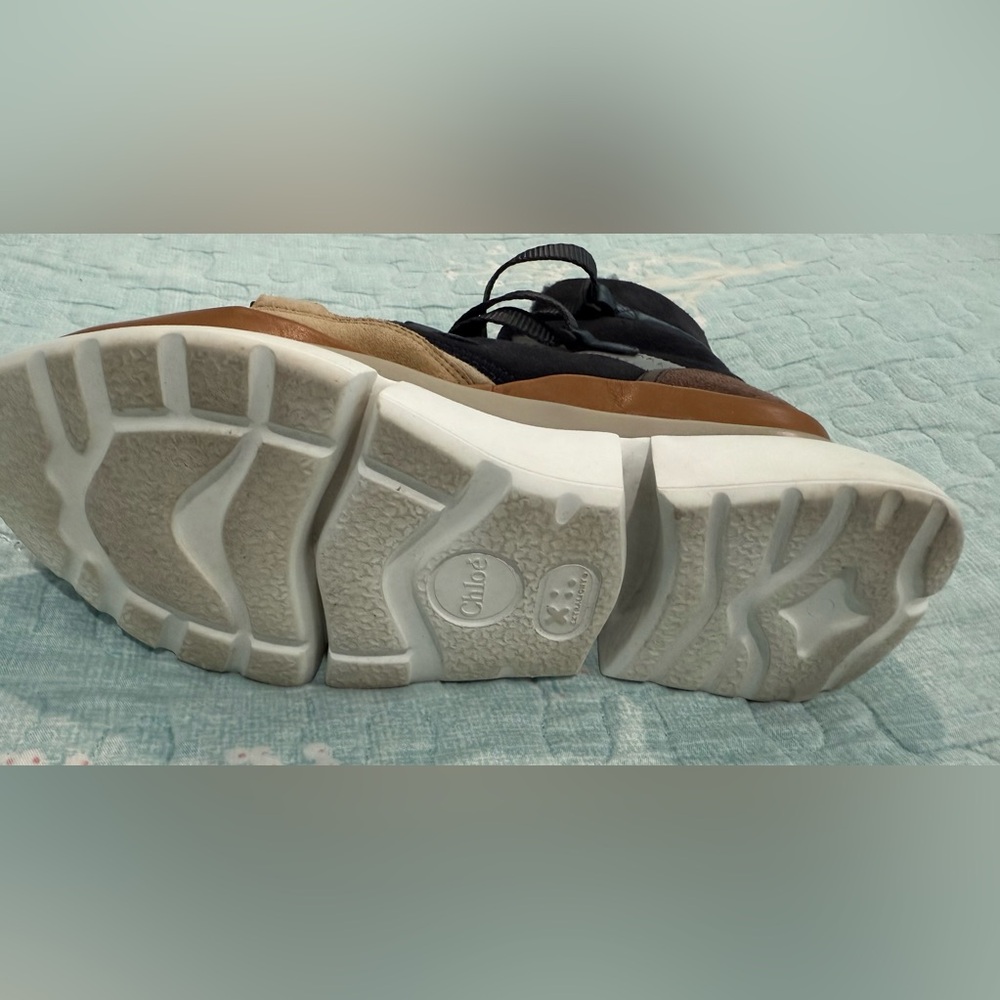 Chloé High-Top Sneakers 7 - Picture 16 of 16